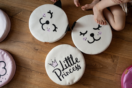 Poduszki białe ekoskóra PIESEK zestaw 3 szt. 6 cm AKSON