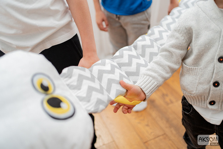 WĄŻ SPACEROWY biało-szary 230 cm 12 uchwytów AKSON