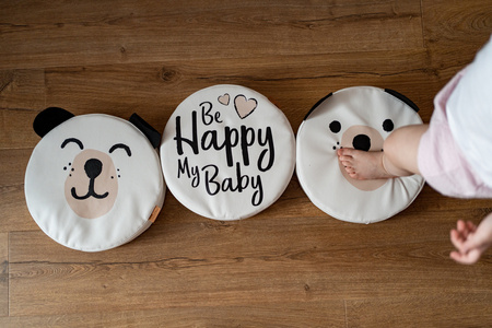 Poduszki białe ekoskóra NAPISY 1 szt. 6 cm AKSON