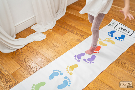 Mata Animacyjna Skaczące Stópki 45x200 cm